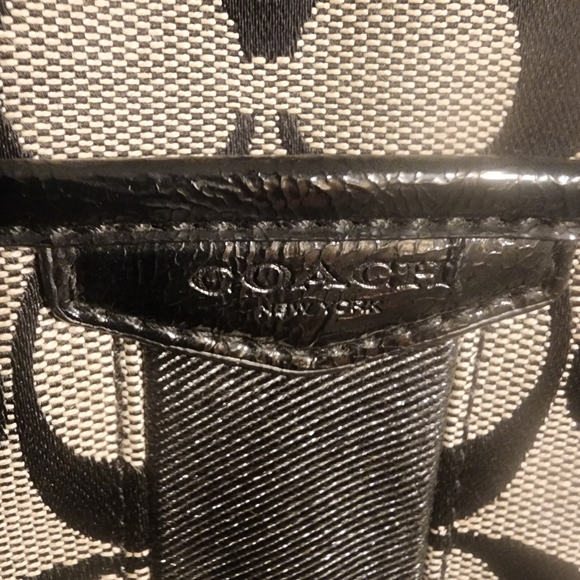 Authentic Coach Crossbody Satchel - Picture 8 of 10